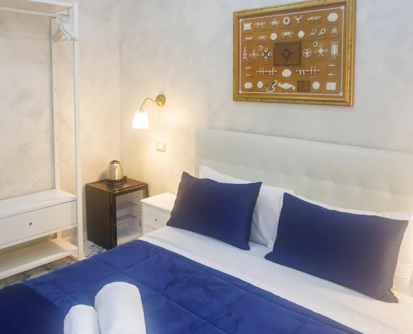 Bed and Breakfast Alma Adry Nápoles 2*,