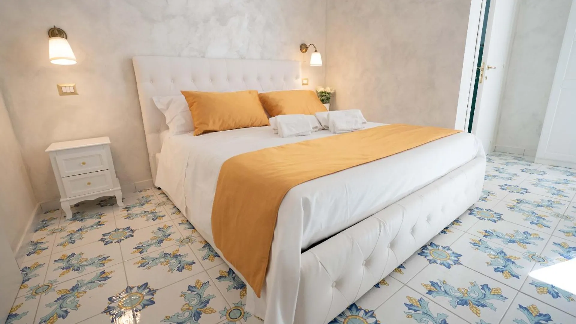 Bed and Breakfast Alma Adry Nápoles 2*,  Italia